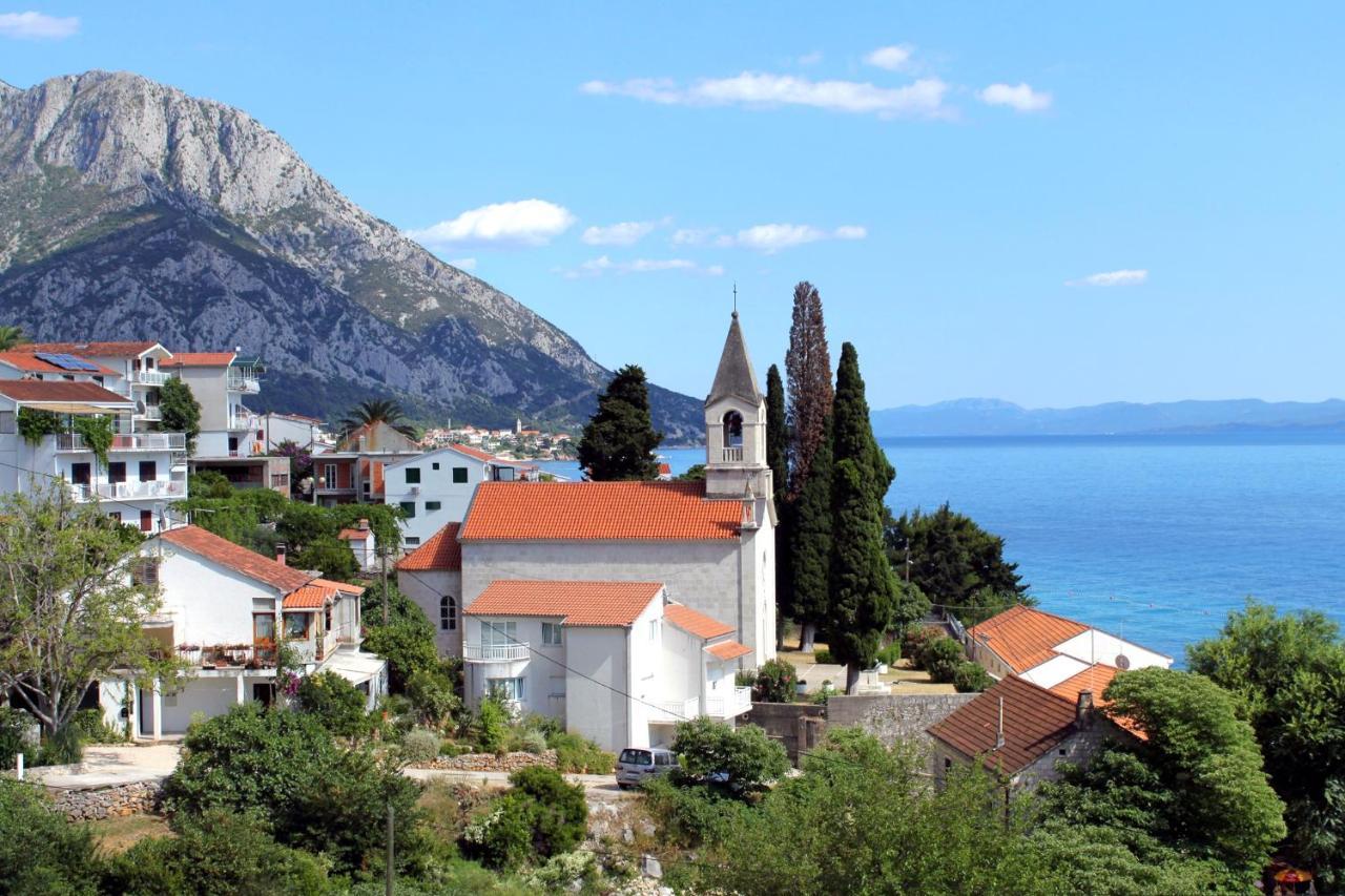 Apartments By The Sea Brist, Makarska - 11078 المظهر الخارجي الصورة